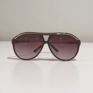 Oversized Aviator Black-Gold Sunglasses